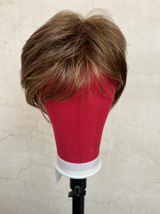 Flattering Short Straight Layered Synthetic Wigs By imwigs®